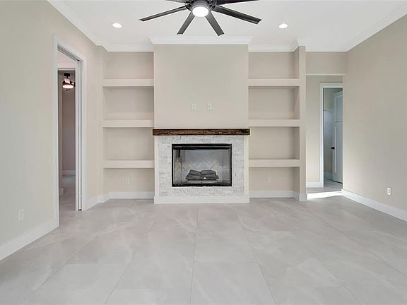 4th image of 17557 9th St