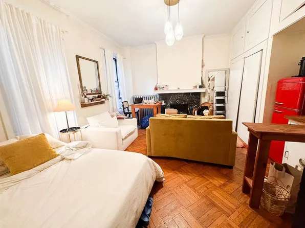 164 India Street image 2 of 4