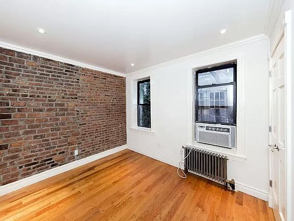 3rd image of 323 E 78th St APT 4C