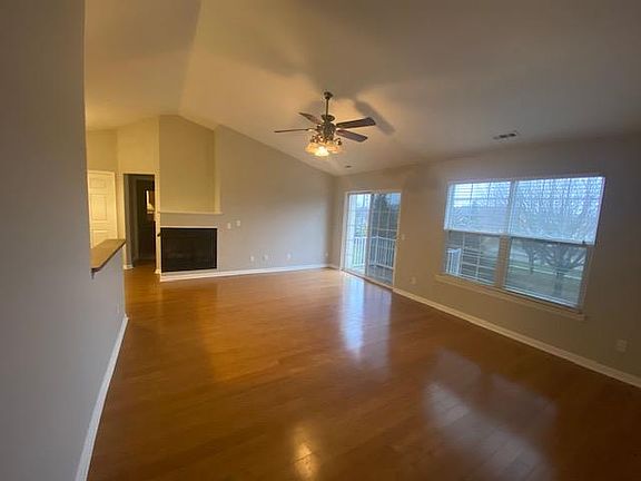 2nd image of 43120 Pendleton Cir #95