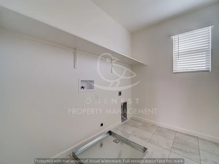 638 Valencia St — Photo 19