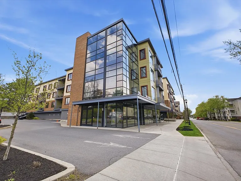 116 West Ave — Photo 3