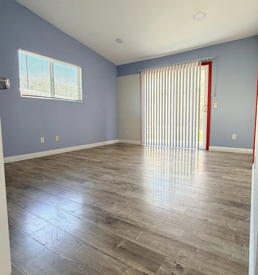 3 bed, 1347 sqft, $3,450 — Photo 3