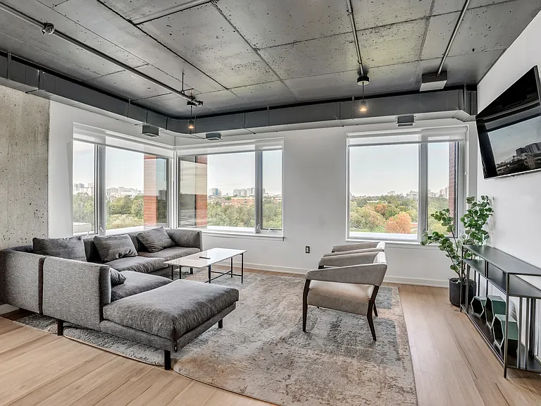 36 Robinson Ave — Photo 11