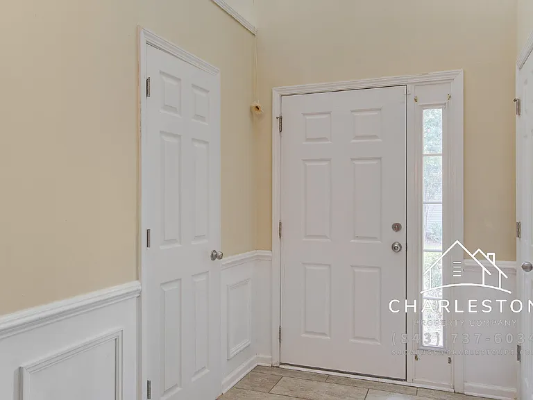 2457 Scholar Ln — Photo 23