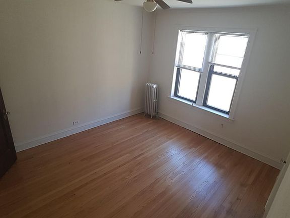 5th image of 1225 W Chase Ave APT C3