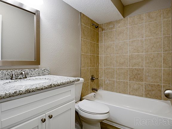 2nd image of 3410 Nasa Pkwy APT 124
