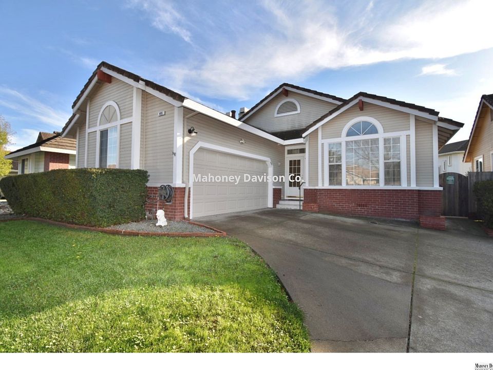 1st image of 485 Acadia Dr