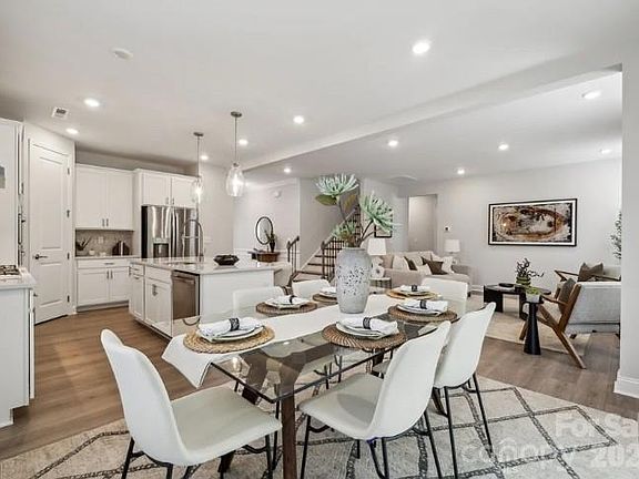 7th image of this home