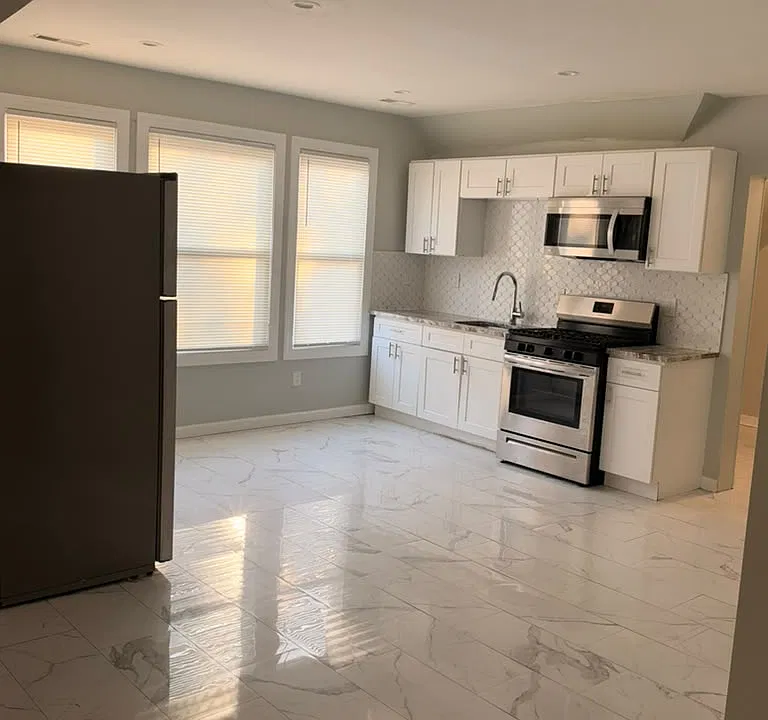 354 Norton St #3