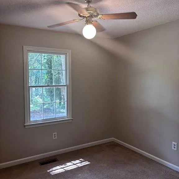1634 Kimble Dr SW — Photo 7