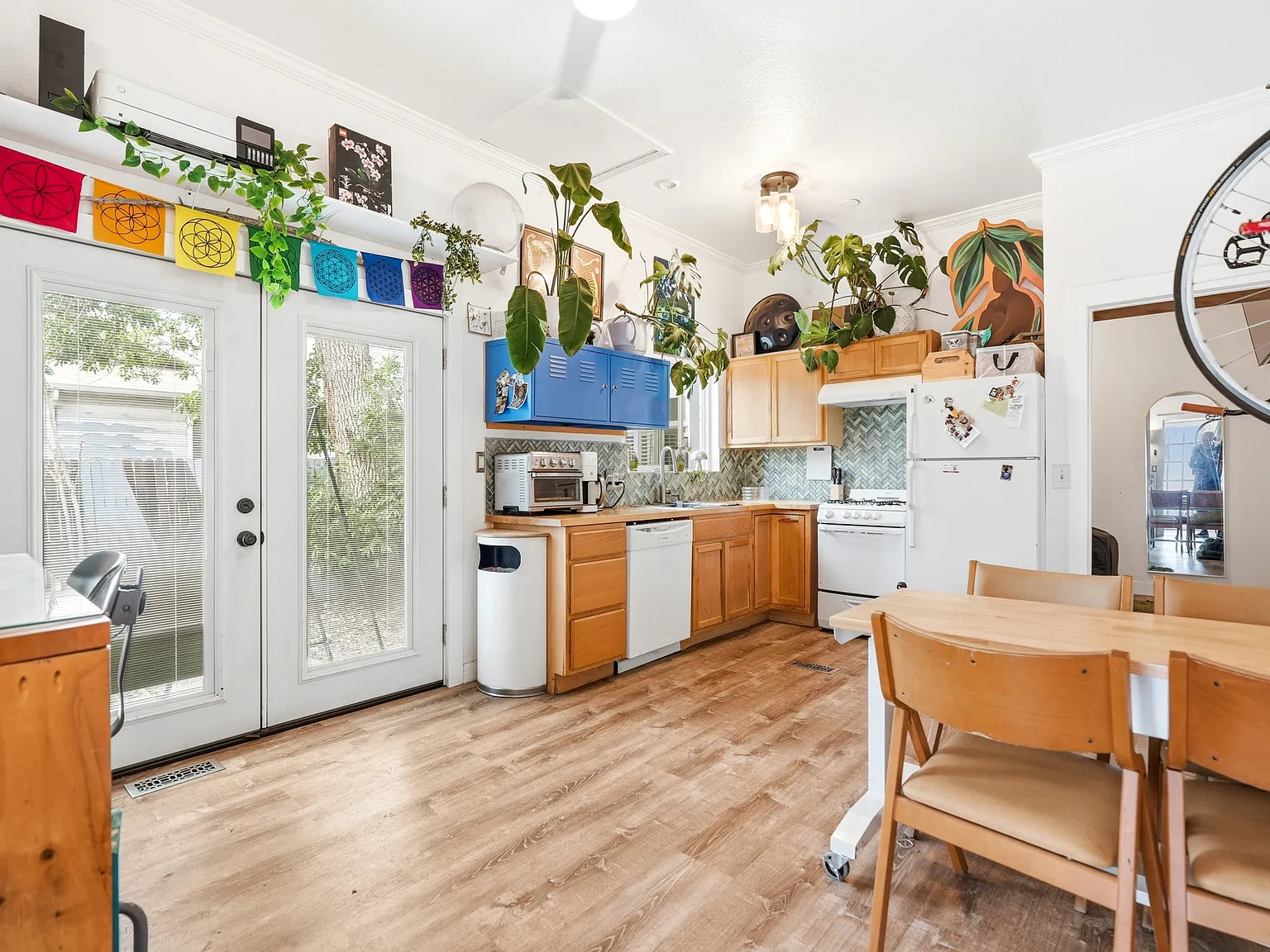 1 bed, 650 sqft, $1,950 — Photo 1