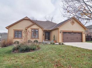 14735 NW 67th Pl, Parkville, MO 64152