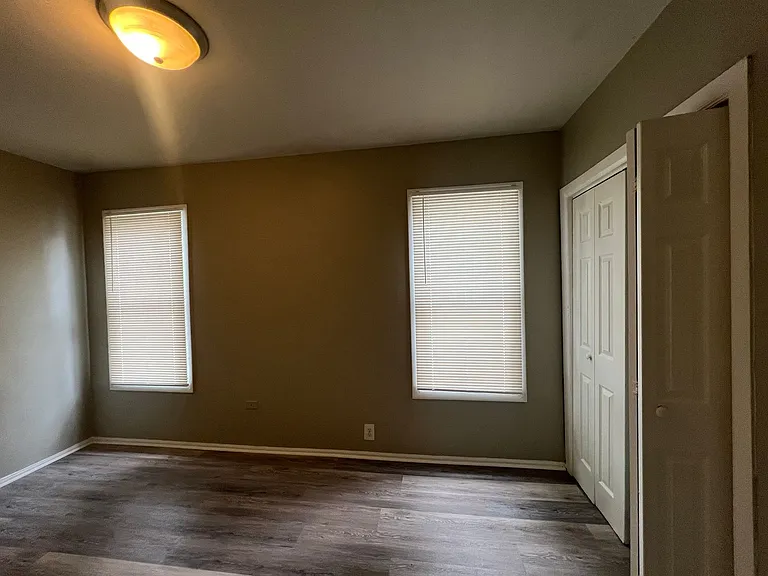 7202 S Marshfield Ave — Photo 21