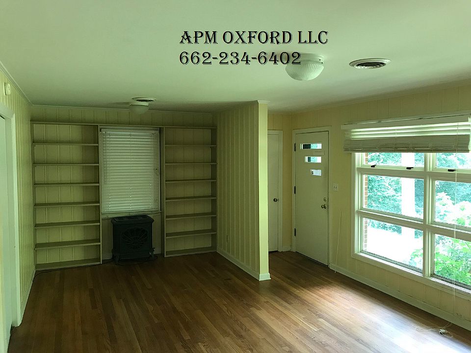 2nd image of 206 Price St