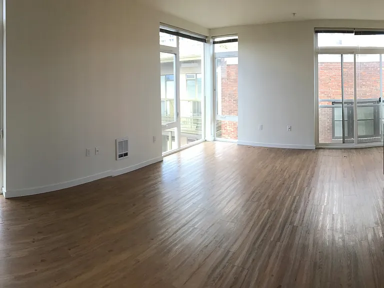 The Local 418 — Photo 14