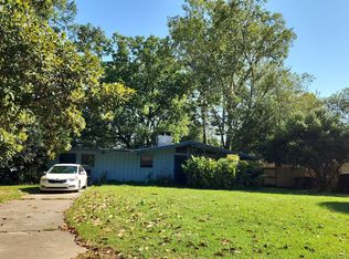 8656 W Fairway Dr, Baton Rouge, LA 70809