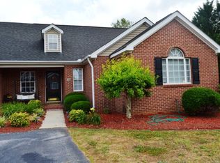 102 Cumberland Ct, Ninety Six, SC 29666