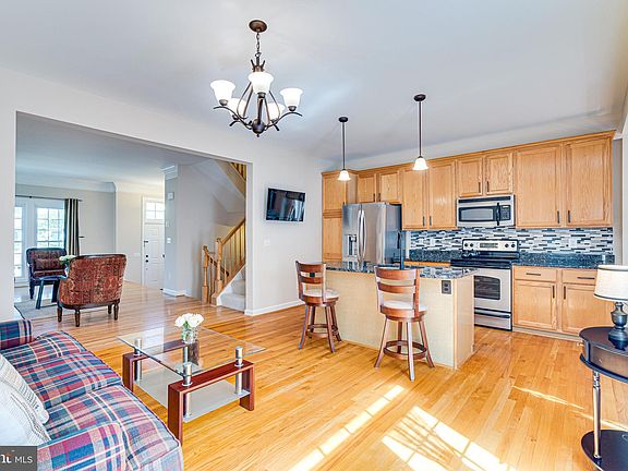 4th image of 5572 Jowett Ct