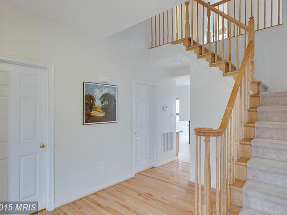 2nd image of 15704 Bacons Castle Ct