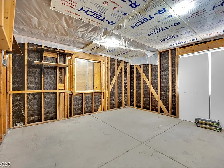 756 Charwood Cir — Photo 39