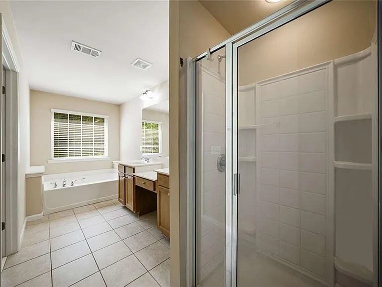 1798 Oakbrook Ln NW #8 — Photo 19