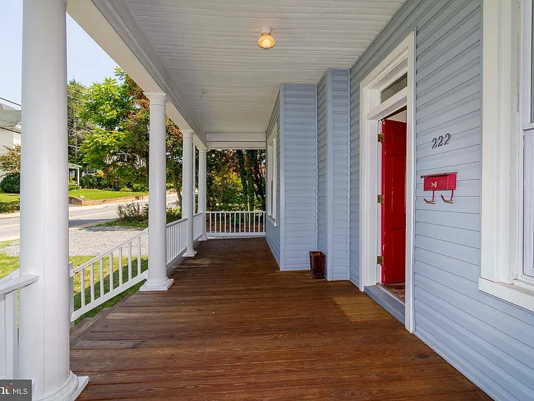 222 W Main St — Photo 13