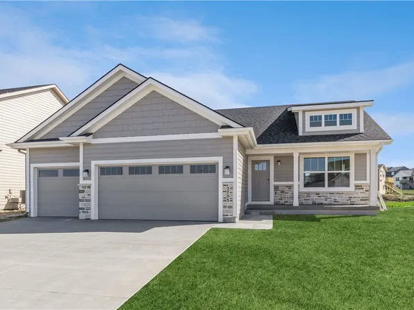 2755 SE Florence Dr, Waukee, IA 50263