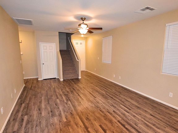 4th image of 4143 Macadamia Dr