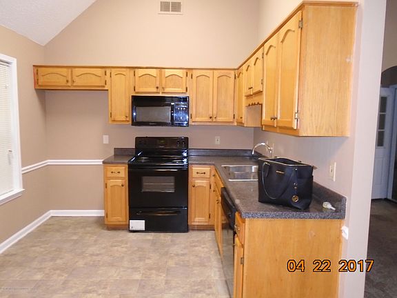 5th image of 10251 Chateau Dr
