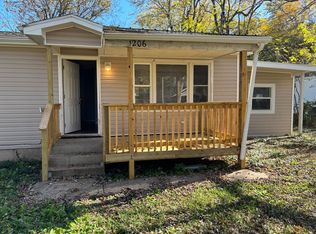 1206 N Brown Ave, Springfield, MO 65802
