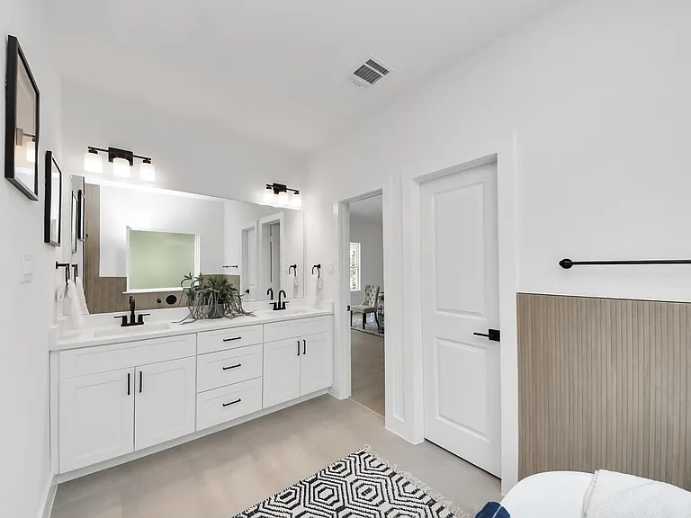 860 Rachel St #A — Photo 27