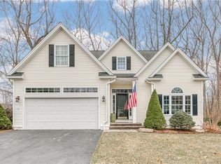 15 Riverwalk, Branford, CT 06405