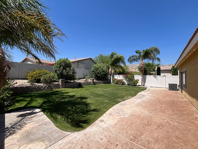 64250 Silver Star Ave — Photo 34