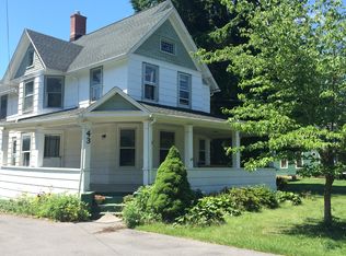 43 Park St, Phelps, NY 14532
