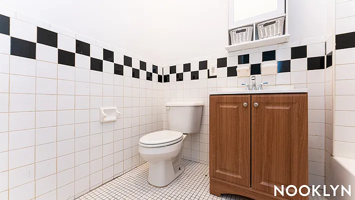 Rented by Nooklyn NYC LLC | media 16