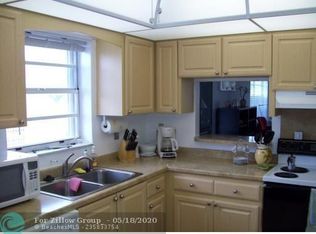 320 S Surf Rd APT 301, Hollywood, FL 33019