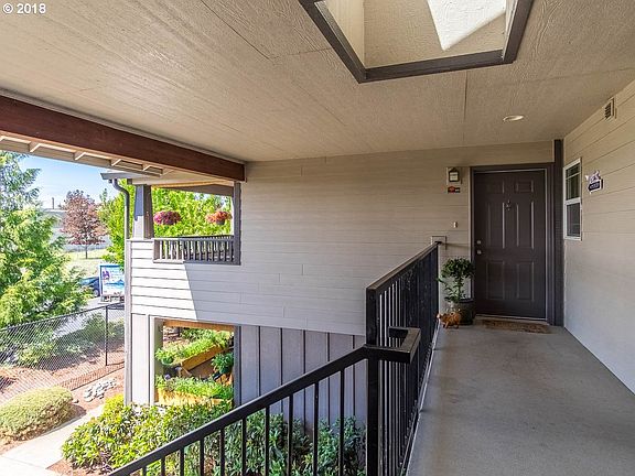 2nd image of 14019 NE 20th Ave APT 50F