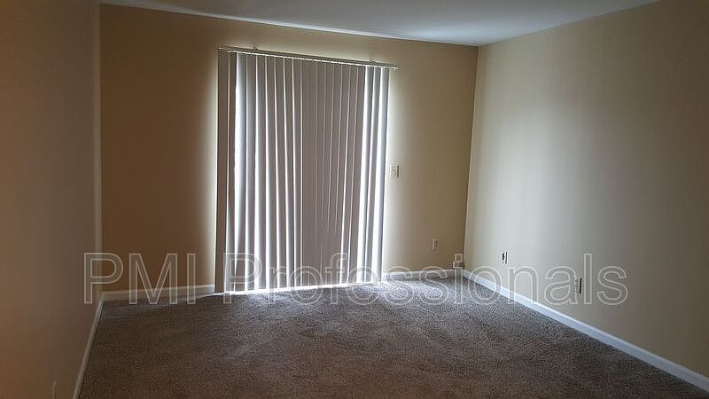 1st image of 215 N Baird Ln APT 3