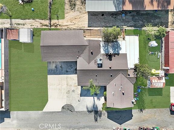 3rd image of 320 Shirley Ln