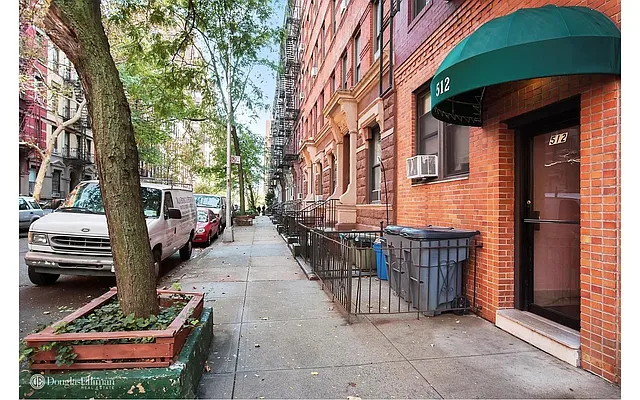 Sold by Compass | media 10