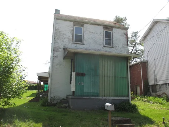 815 Wall St, Mc Donald, PA 15057