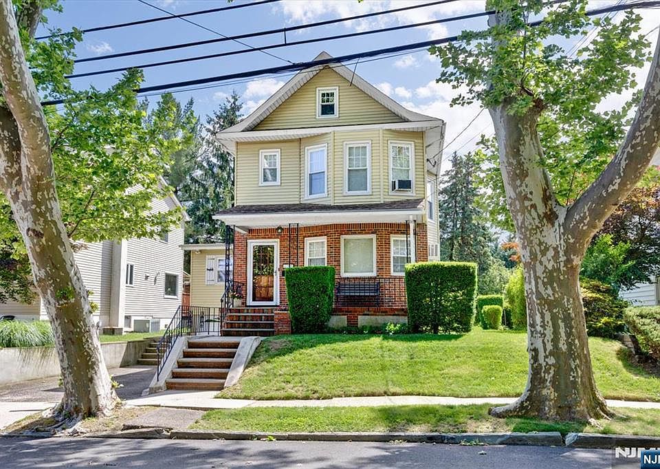 1st image of 209 Washington Ave
