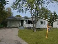 509 S Traver St photo 1