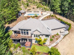 2500 W Jones Creek Rd, Grants Pass, OR 97526