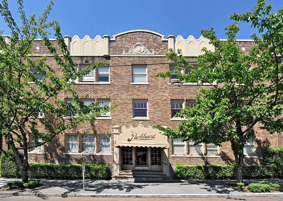 Parkhurst Apartments