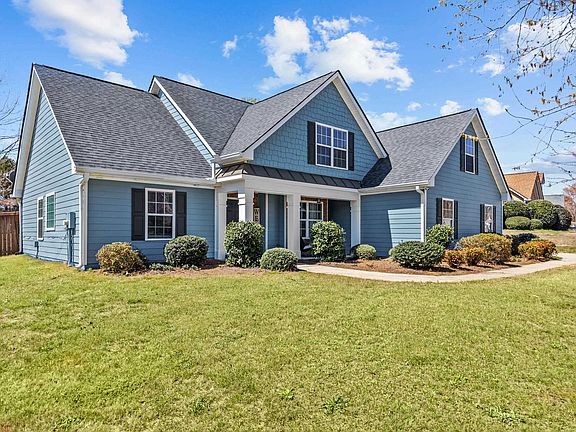 3rd image of 1111 Whispering Lakes Dr