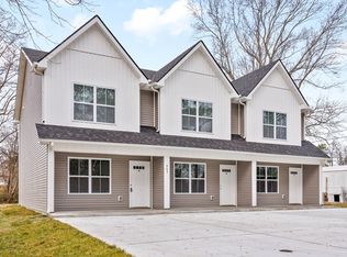 905 Center Rd #B, Clarksville, TN 37042