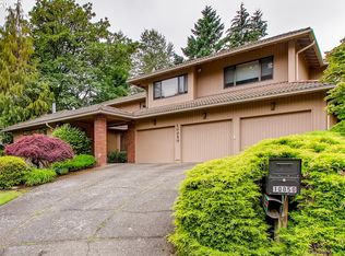 10050 SE Cleone Ct, Happy Valley, OR 97086