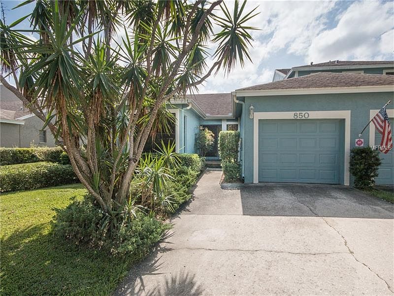 1st image of 850 Glades Ct NE